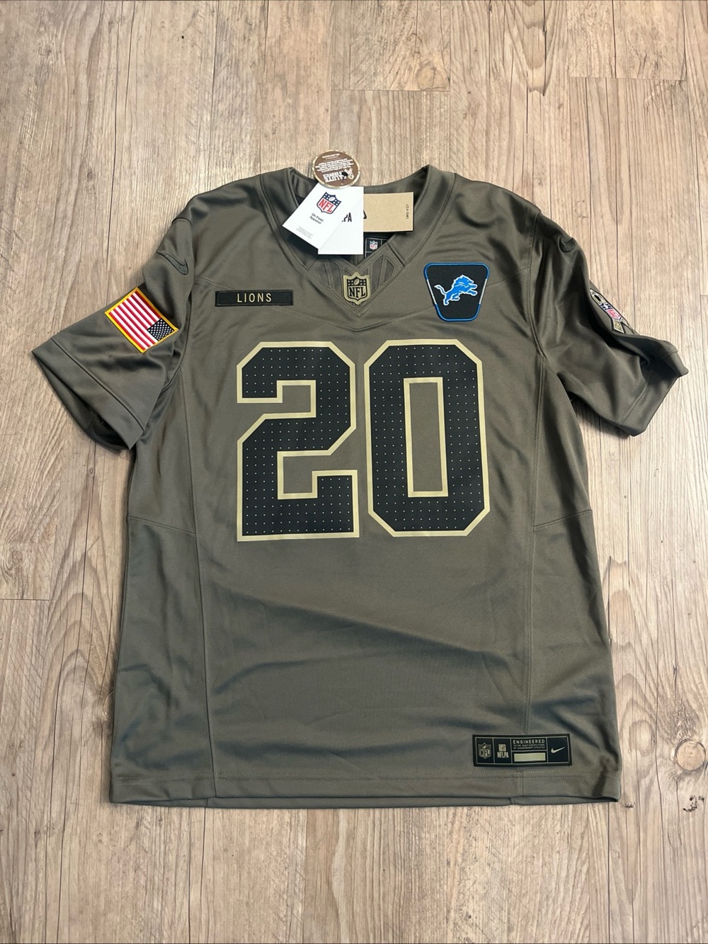 NWT Nike Detroit Lions Barry Sanders #20 Jersey Salute to Service Mens Size M